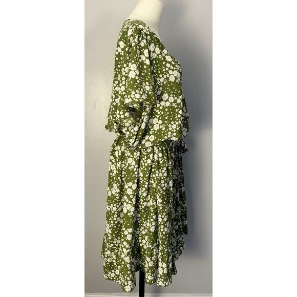 LC Lauren Conrad Ditsy Floral Flutter Sleeve Wrap Dress Cottage Core Sz Plus 2X - Picture 4 of 12